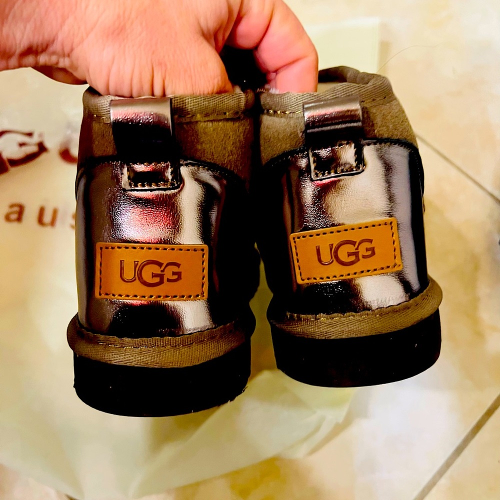 Brand new never worn size 8